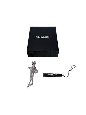 Chanel Pin Brooch Plate Pendant Silver